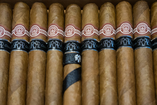Montecristo No. 4 Cigar Reserva Cosecha 2002 Online Price